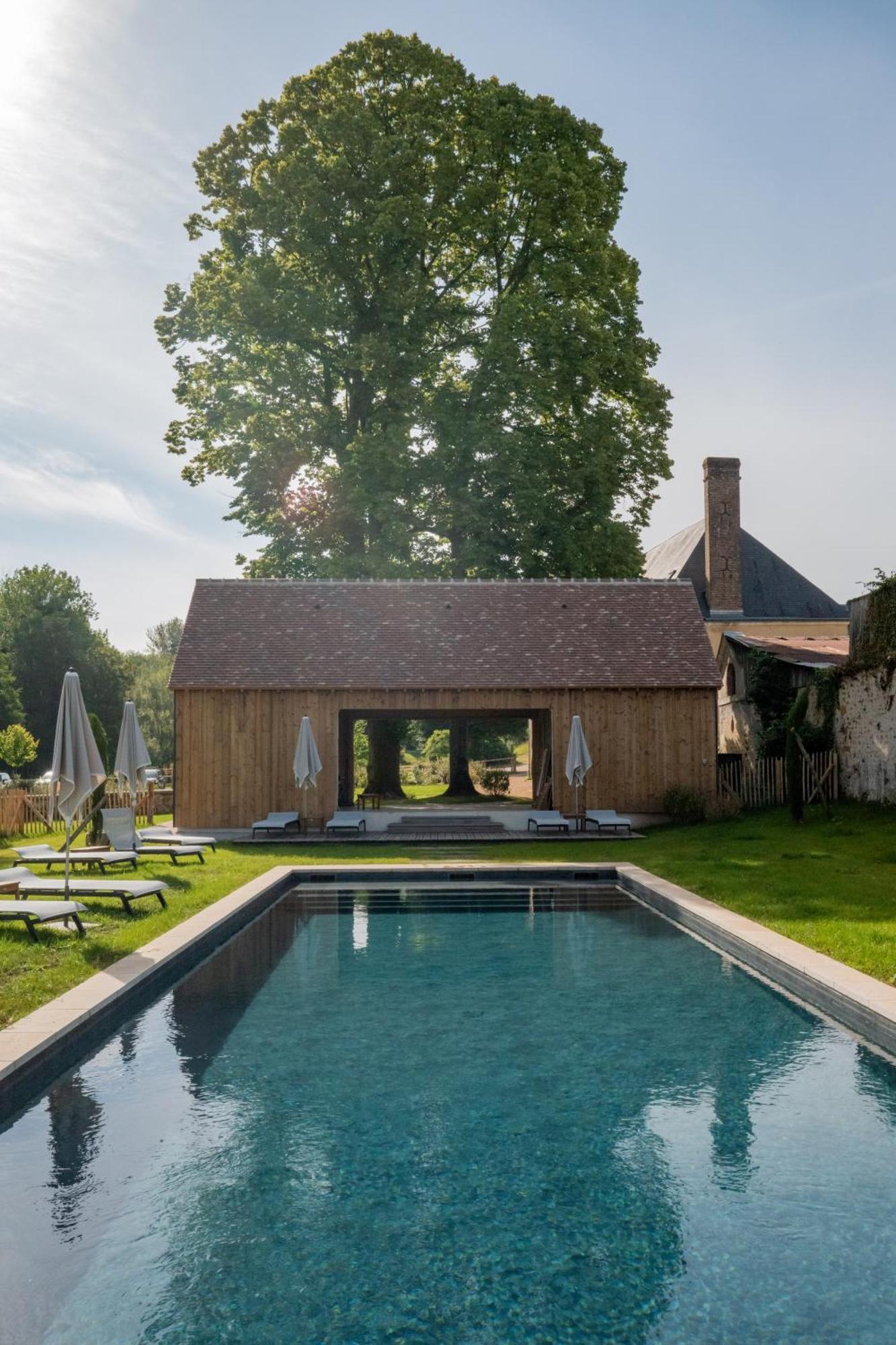 Hotel Les Pres Saint-Hilaire-le-Chatel Εξωτερικό φωτογραφία