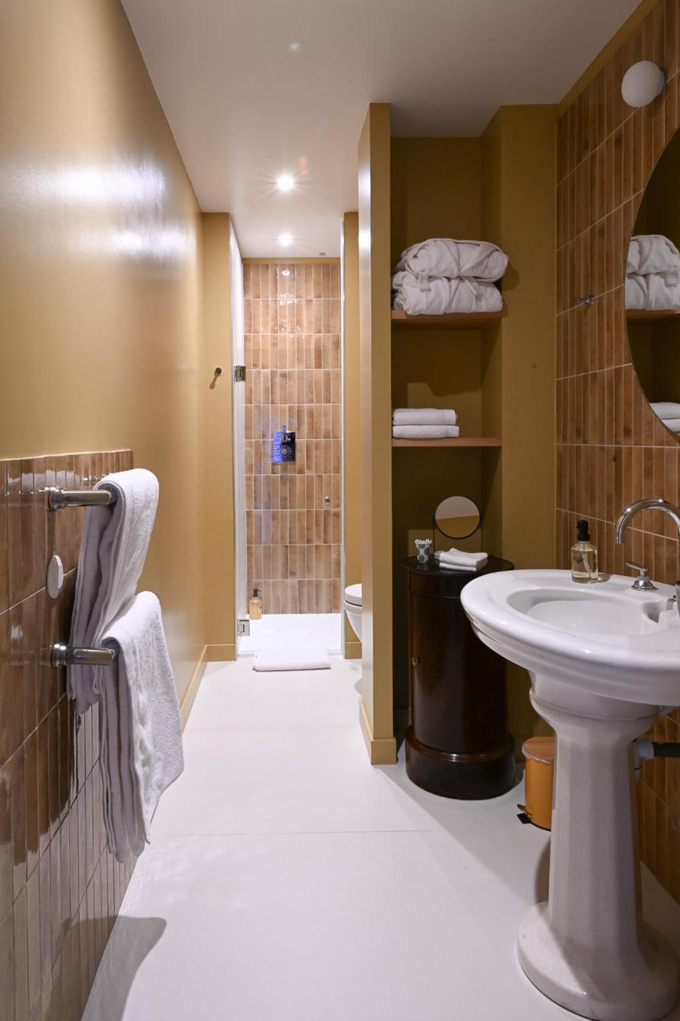 Hotel Les Pres Saint-Hilaire-le-Chatel Εξωτερικό φωτογραφία