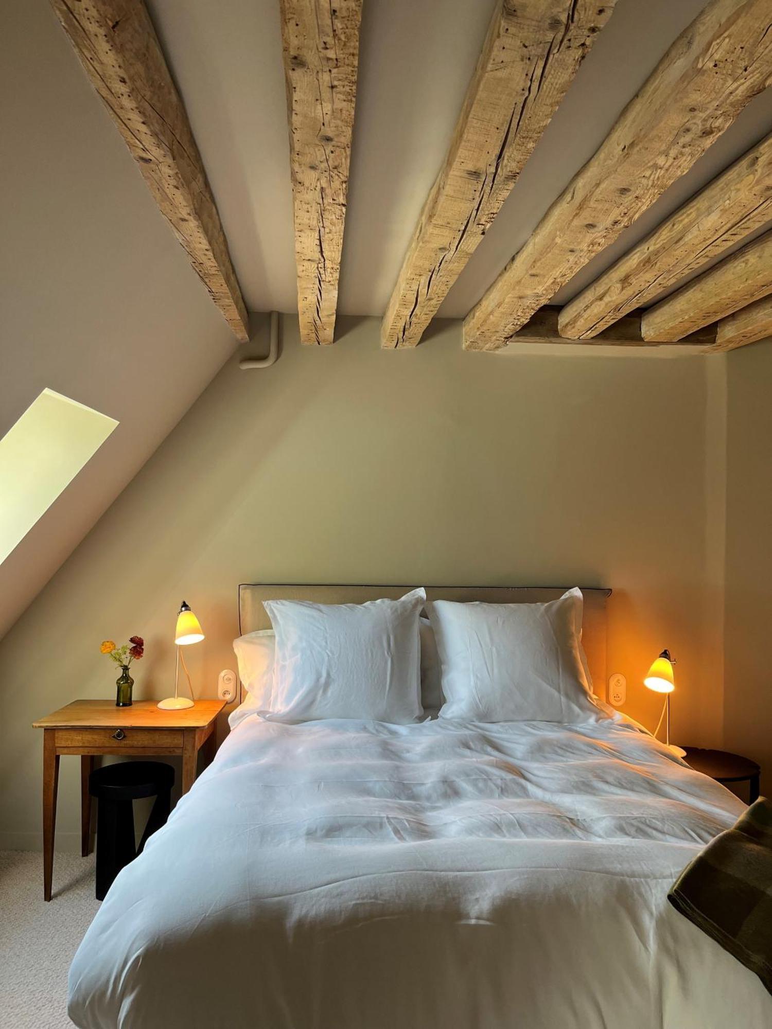 Hotel Les Pres Saint-Hilaire-le-Chatel Εξωτερικό φωτογραφία